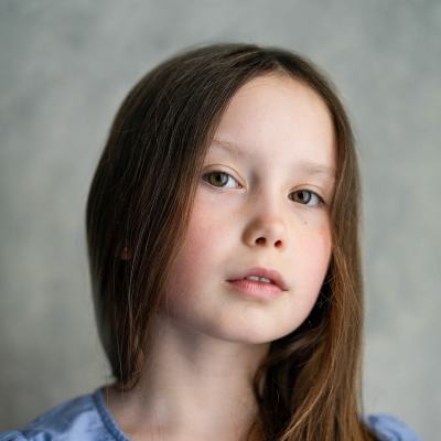 Mila Moring Headshot