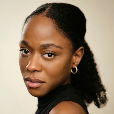 Annalea Reynolds Headshot.jpg