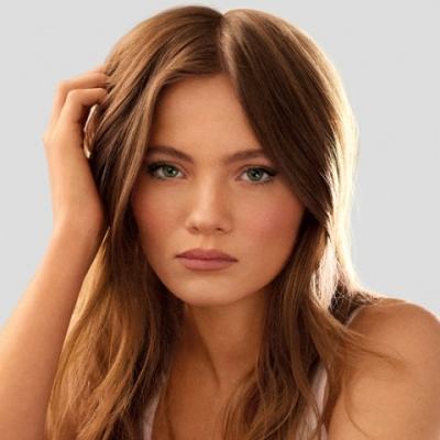 Freya Allan - Headshot - Rebecca Miller.jpg