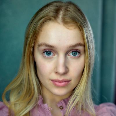 Hattie Dynevor 2.jpeg Hattie Dynevor 2.jpeg