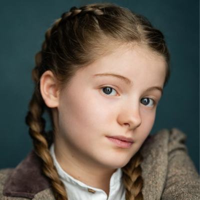 MOLLY PEPPER TUER.jpg