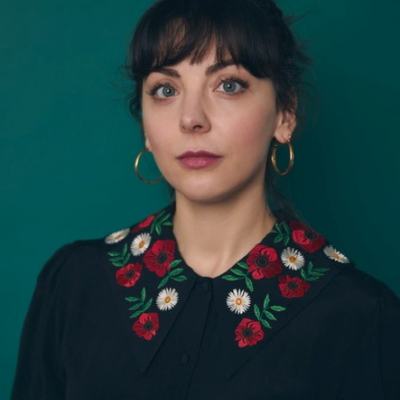 Naomi new headshot 1.jpg