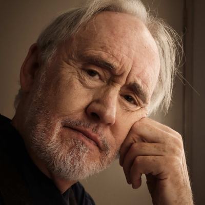 NIGEL PLANER.jpg
