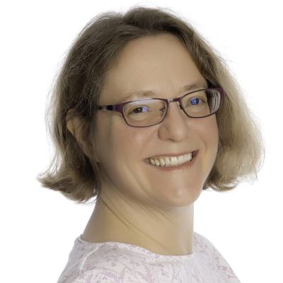 Paula headshot.jpg Paula headshot.jpg