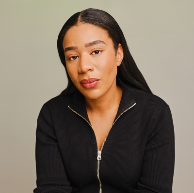 SHONA BABAYEMI HEADSHOT (2) 2026 (AKTA PHOTOGRAPHY).png