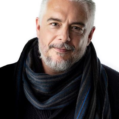 Simon McCleave author photo.jpg