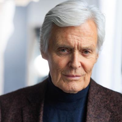 Simon Williams.jpg