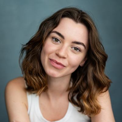 Stevie Doc Headshot.jpg