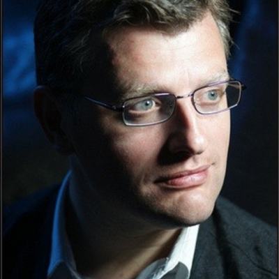 Lee Blakeley.  Photo by Roy Tan 